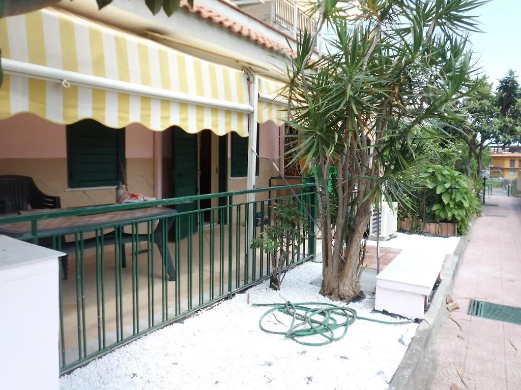 Home Sileno Giardini-Naxos 0*,